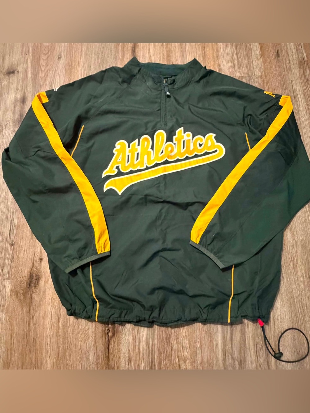 Majestic Oakland Athletics quarter-zip pullover size mens XL